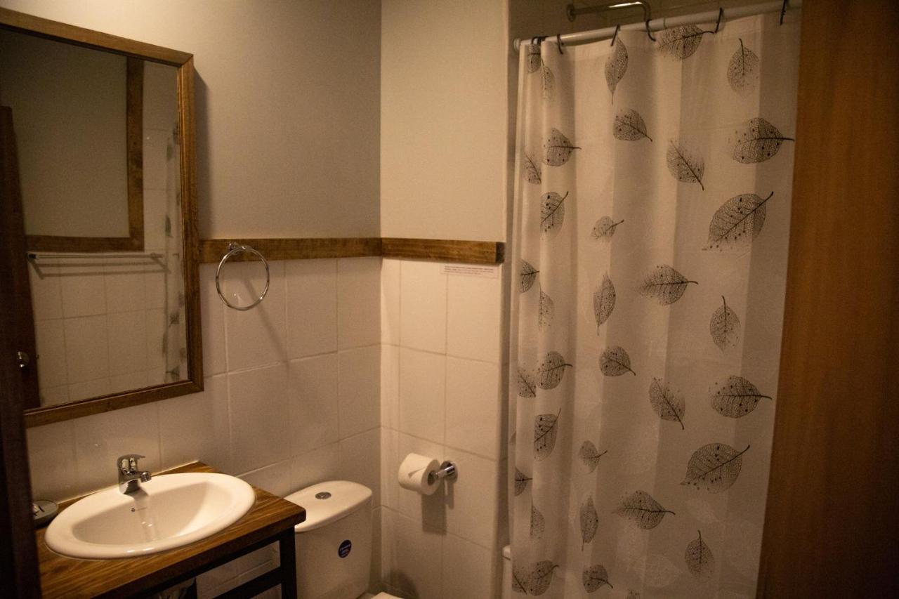 Hostal Esquina Patagonica Койайке Экстерьер фото